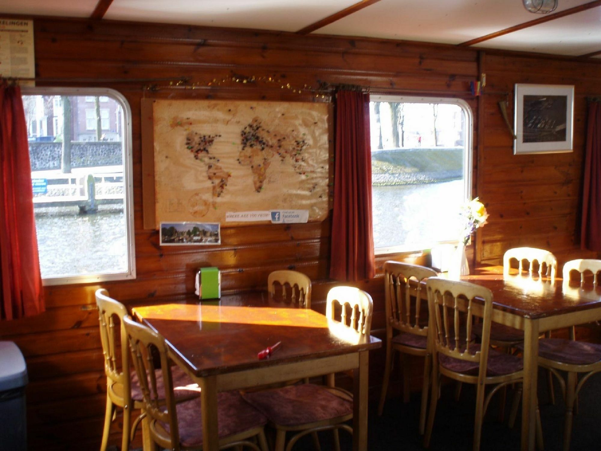 Intersail Hostel - Avontuur Amsterdam Exteriör bild